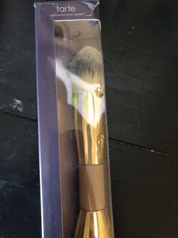 Trate makeup brush