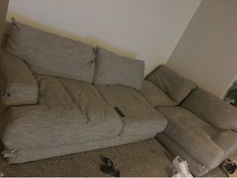 Free sectional couch. Gray.
