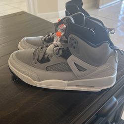 Jordan spizike grey orange