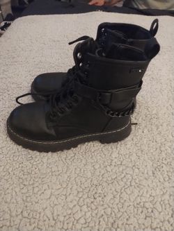 Black Boots 71/2