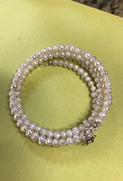 Freshwater pearl bracelet