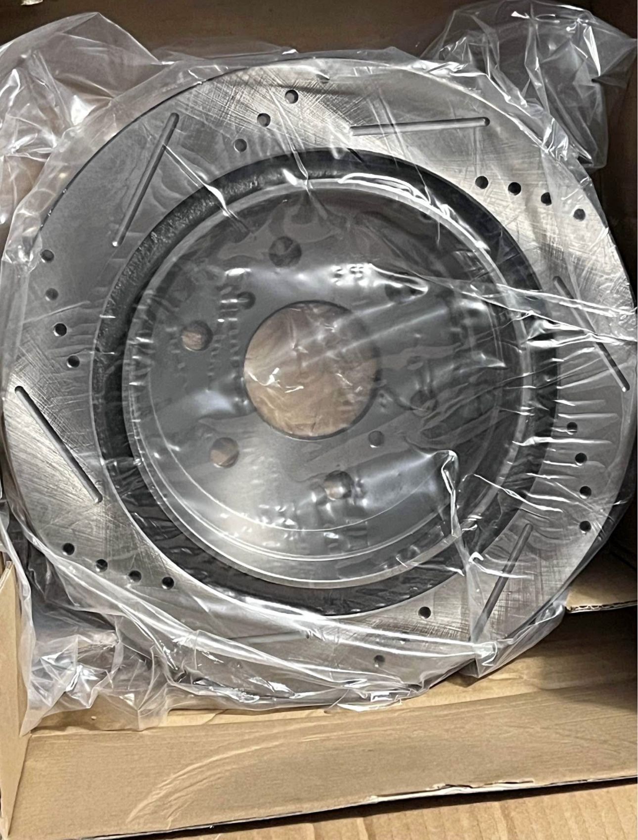 2007-2013 Silverado Rear Rotors And Pads