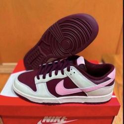Nike Dunk Low Valentine's Day Size 10 Brand New 