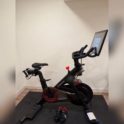 Peloton Bike 2025 - Excellent - Longmont, CO
