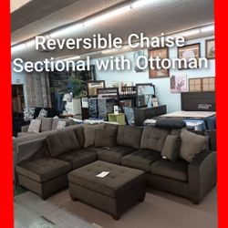 🥰 Clearance Sectional With Ottoman 