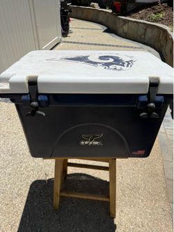 ORCA 40 cooler