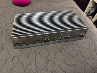 Old school amplifier sound stream 5 ch