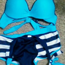 Brand New Women's 3 PeiSwimsuits 