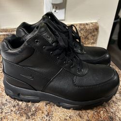 Men Nike Boots 