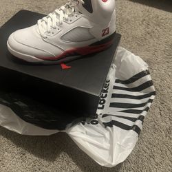 Retro 5 Fire red 9.5