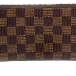 LOUIE WALLET