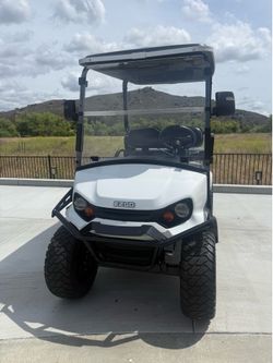 2023 E-Z-GO Express S4 Elite