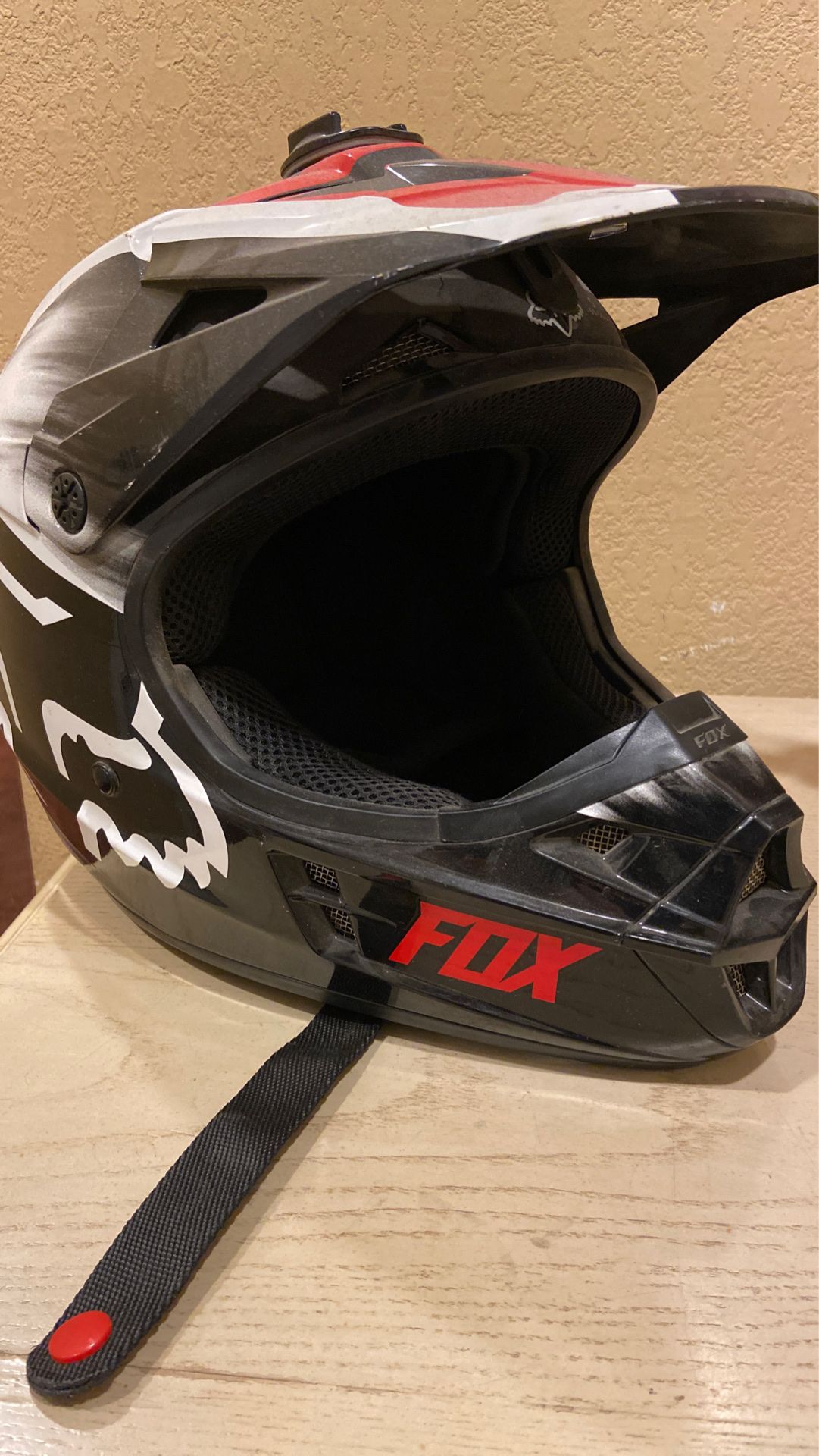 Youth fox riding helmet size small