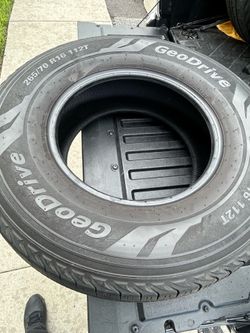 265/70/ 16 Geo drive