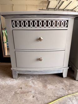 King-size  Nightstands w/ Drawers