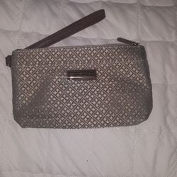 TOMMY HILFIGER wristlet