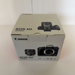 Canon EOS M5 Mirrorless 24.2MP Camera 15-45mm Lens Wi-Fi Touchscreen Black