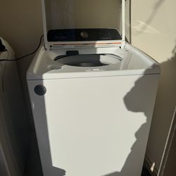 Whirlpool washer & dryer set