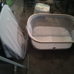 Lora Bedside Bassinet 