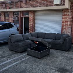 Thomasville Tisdale Modular Sectional 6-piece Dark Gray with Storage Ottoman 