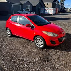 2012 Mazda 2 Sport Hatchback - FWD Automatic - CLEAN Title - Great MPG