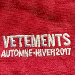 VETEMENTS "May The Bridges I Burn Light The Way"