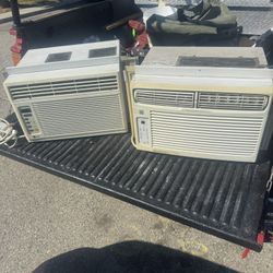   AC Frigidaire