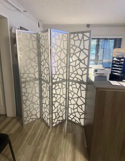 Room divider