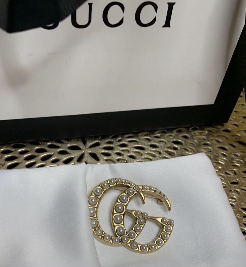 Fashion Brooch Pin