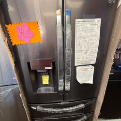 REFRIGERATOR 