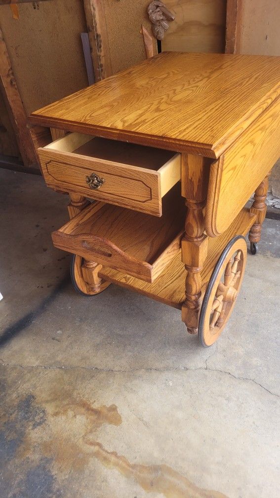 Vintage mid century colonial style tea/ bar /serving cart/ trolley