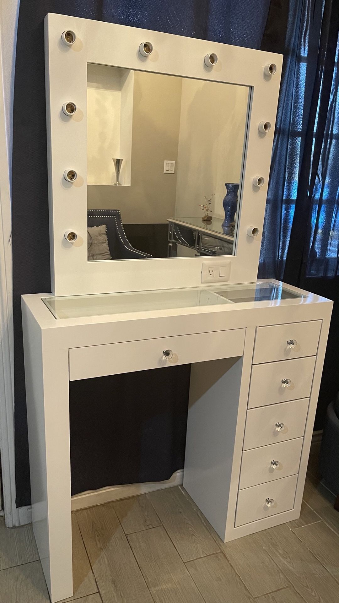 Vanity Set
