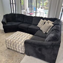 Beautiful Ashley Furniture Like New Sectional Sofa Couch With Ottoman & Pillows For Sale With Free Delivery 🚚 