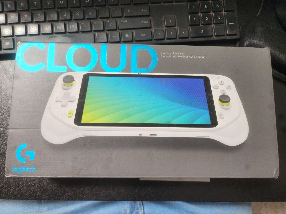 Logitec G CLOUD Handheld Gaming Console