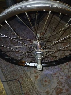 20 inch RANT Party On V2 cassette 9tooth rear rimmed