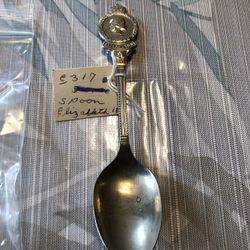 Vtg Queen Elizabeth II Commemorative Spoon - 5”