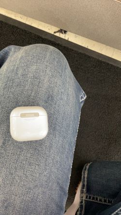 Apple Airpods 4th gen