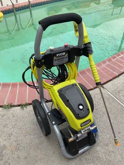 Ryobi 2500 psi electric pressure washer complete with the gun hose and nozzles only 155