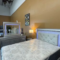 Silver LED Queen Bedroom Set 