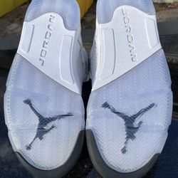 Jordan 5 Retro Metallic White