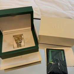 Men’s Gold Automatic Watch – Luxury Style with Box & Accessories