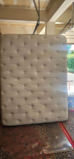 Queen mattress