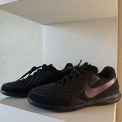 Women’s Nike Shoes - Black