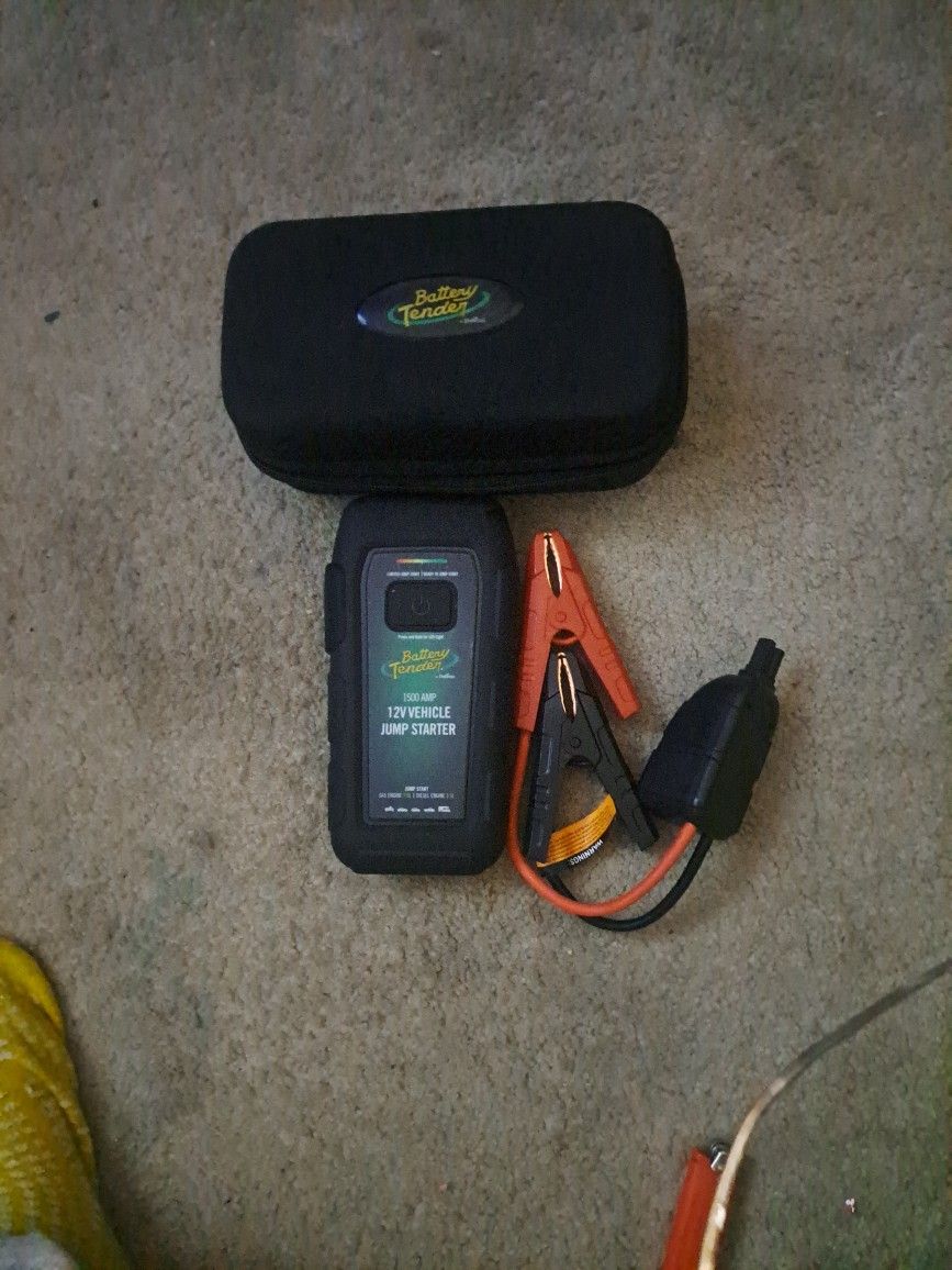 BATTERY TENDER 1500AMP JUMP PACK