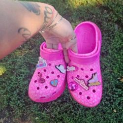 Barbie movie mega crush clog pink