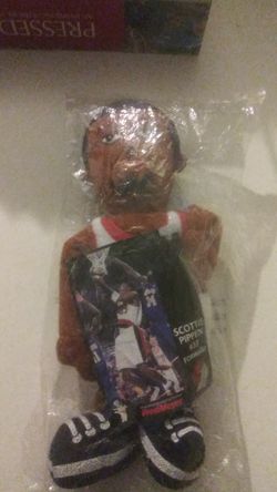 Scottie Pippen #33 blazer doll