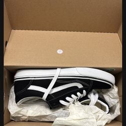 New Men’s Size 6.5 Vans Old Skool Black White Shoes 