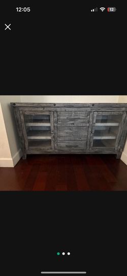 Dining Buffet / TV Stand