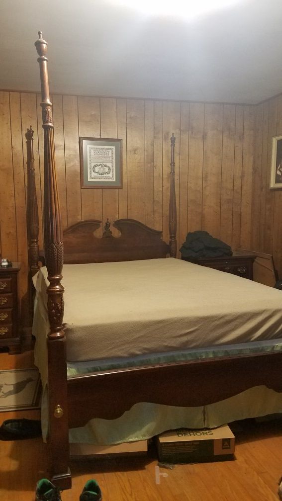 Kincaid Queen Anne Bedroom set for Sale in Ledyard, CT ...