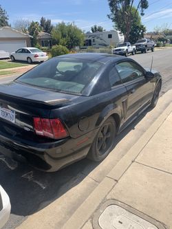 2004 Ford Mustang